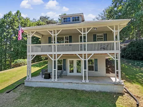 383 Morgan Dr, Hiawassee, GA 30546