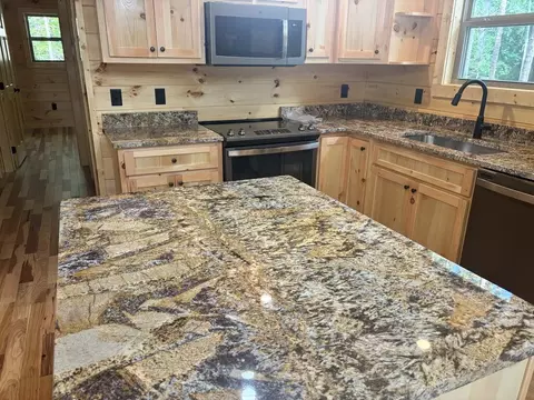 Kitchen - 83 Noelles Pass, Murphy, NC 28906 photo 4 of 5