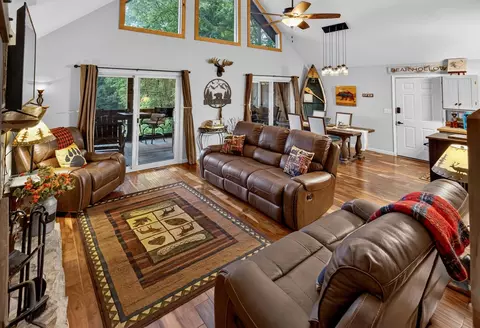 Living - 96 Indigo Ridge Rd, Murphy, NC 28906 photo 2 of 8