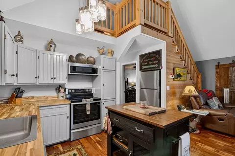 Kitchen - 96 Indigo Ridge Rd, Murphy, NC 28906 photo 6 of 7