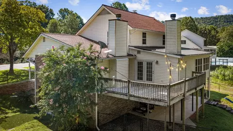 Exterior - 30 Skyline Dr, Murphy, NC 28906 photo 3 of 25