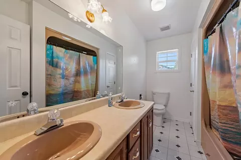 Bath - 30 Skyline Dr, Murphy, NC 28906 photo 6 of 7