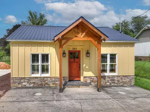 265 E Tennessee Ave, Mccaysville, GA 30555