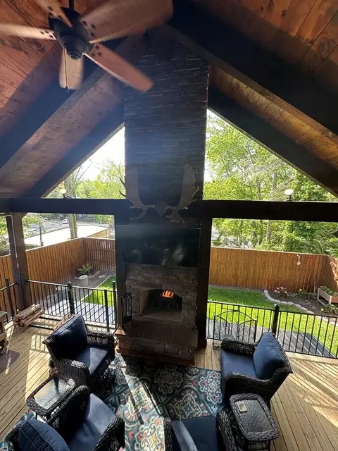 Exterior - 610 E Second St, Blue Ridge, GA 30513 photo 7 of 12