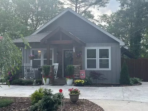 Exterior - 610 E Second St, Blue Ridge, GA 30513 photo 10 of 12