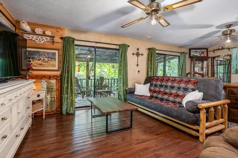 Living - 372 Hunter Rdg, Murphy, NC 28906 photo 2 of 4