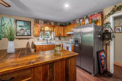 Kitchen - 372 Hunter Rdg, Murphy, NC 28906 photo 1 of 3