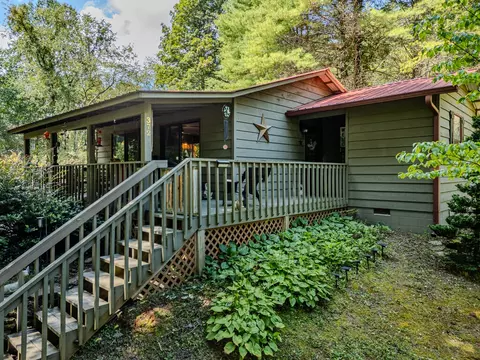 Exterior - 372 Hunter Rdg, Murphy, NC 28906 photo 3 of 24