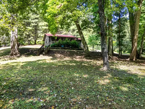 Exterior - 372 Hunter Rdg, Murphy, NC 28906 photo 23 of 24