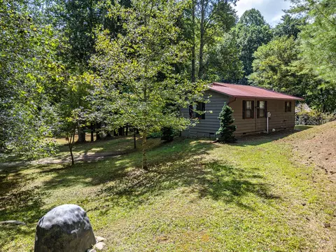 Exterior - 372 Hunter Rdg, Murphy, NC 28906 photo 20 of 24