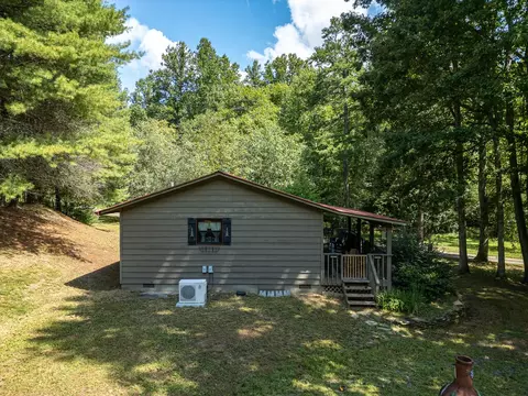 Exterior - 372 Hunter Rdg, Murphy, NC 28906 photo 18 of 24