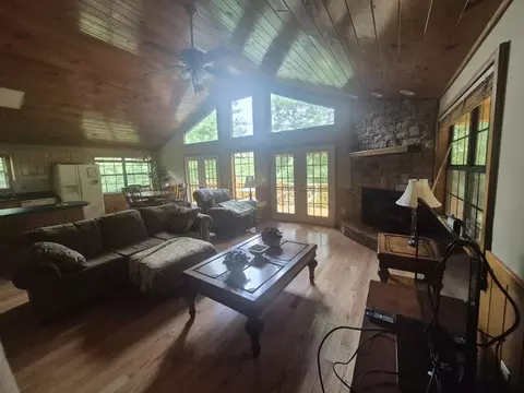 Living - 33 Field Crest Dr, Murphy, NC 28906 photo 1 of 2