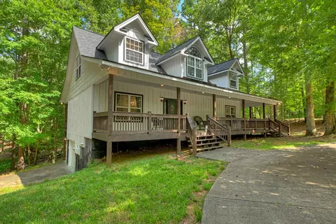 14 Orlon Dr, Ellijay, GA 30540