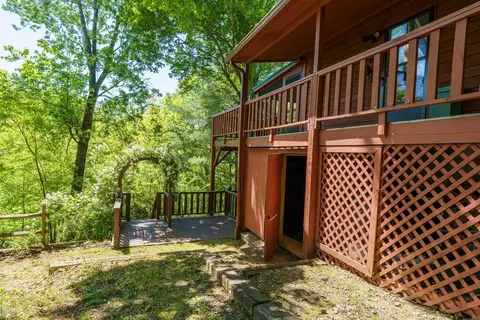 Exterior - 45 Black Bear Trce, Murphy, NC 28906 photo 7 of 13
