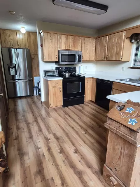 Kitchen - 45 Black Bear Trce, Murphy, NC 28906 photo 1 of 4