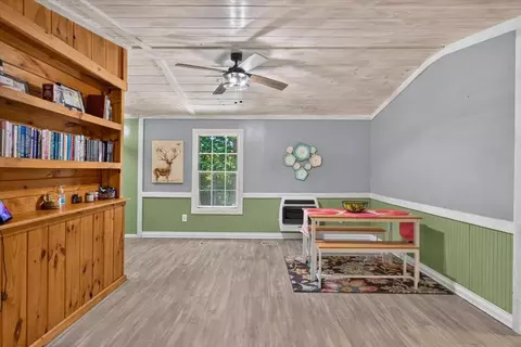 Dining - 357 Wise Rd, Morganton, GA 30560 photo 1 of 2