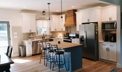 Kitchen - 162 Joshua Hl, Murphy, NC 28906 photo 4 of 4