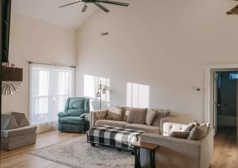 Living - 162 Joshua Hl, Murphy, NC 28906 photo 2 of 2