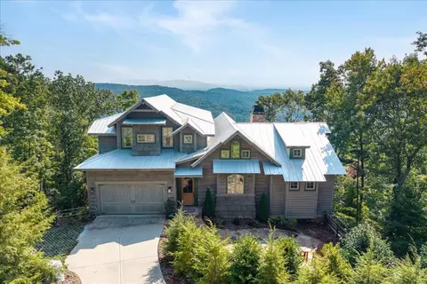 207 Utana Bluffs Trl, Ellijay, GA 30540
