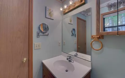 Bath - 550 Evans Hollow Rd, Murphy, NC 28906 photo 1 of 5