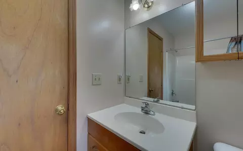 Bath - 550 Evans Hollow Rd, Murphy, NC 28906 photo 5 of 5