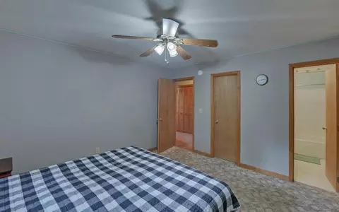 Bedroom - 550 Evans Hollow Rd, Murphy, NC 28906 photo 4 of 6