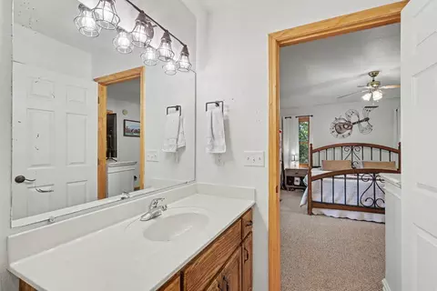 Bath - 44 Fieldcrest Dr, Murphy, NC 28906 photo 2 of 4