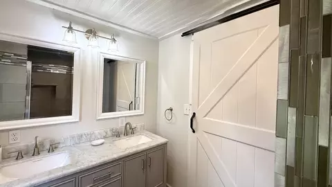 Bath - 283 Hill St, Murphy, NC 28906 photo 5 of 9