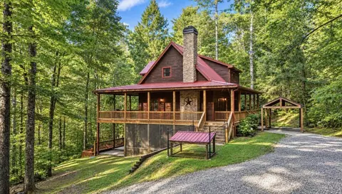 546 Stillhouse Creek Dr, Ellijay, GA 30540