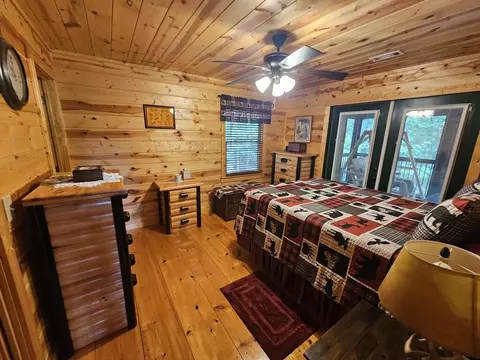 Bedroom - 87 Whispering Hills Rd, Murphy, NC 28906 photo 1 of 5