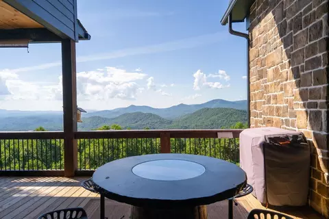 Exterior - 100 Little Den Ln, Murphy, NC 28906 photo 9 of 20