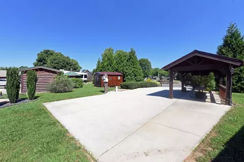 122 Mountain Creek Rd, Blairsville, GA 30512