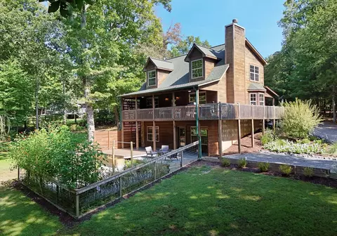 54 Davenport Ct, Blairsville, GA 30512