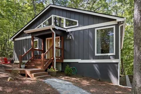 32 Squirrel Trl, Blue Ridge, GA 30513