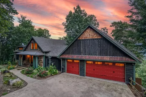 280 Point Of View Rd, Blue Ridge, GA 30513