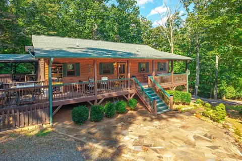Exterior - 320 Mossy Creek Trl, Murphy, NC 28906 photo 2 of 24