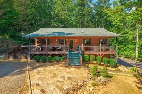 Exterior - 320 Mossy Creek Trl, Murphy, NC 28906 photo 1 of 24