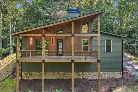 93 Elmwood Cir, Ellijay, GA 30540