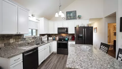Kitchen - 215 Kirby Ln, Murphy, NC 28906 photo 1 of 2