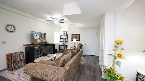 Living - 215 Kirby Ln, Murphy, NC 28906 photo 4 of 7