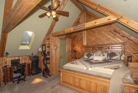 Bedroom - 201 Eagle Fork Rd, Hayesville, NC 28904 photo 5 of 10