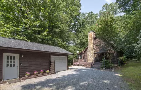 Exterior - 201 Eagle Fork Rd, Hayesville, NC 28904 photo 14 of 17