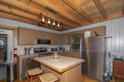 Kitchen - 201 Eagle Fork Rd, Hayesville, NC 28904 photo 2 of 4