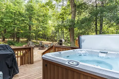 Exterior - 220 Moonlight Rdg, Murphy, NC 28906 photo 6 of 10