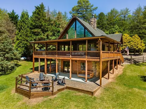 229 Old Mill Pond Rd, Mineral Bluff, GA 30559