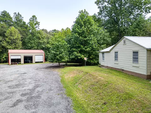 Exterior - 800 Old Ranger Rd, Murphy, NC 28906 photo 11 of 16