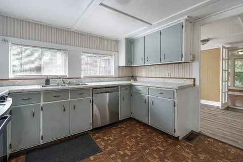Kitchen - 800 Old Ranger Rd, Murphy, NC 28906 photo 2 of 4