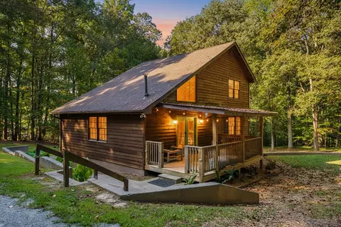 137 Ridgecrest Ct, Ellijay, GA 30540