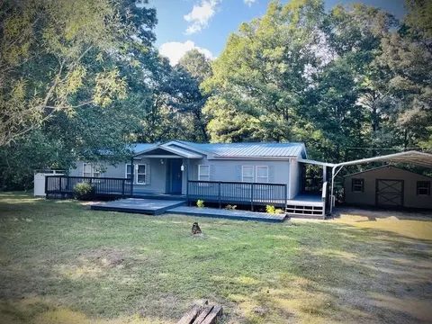 Exterior - 471 Nottely River Rd, Murphy, NC 28906 photo 4 of 12