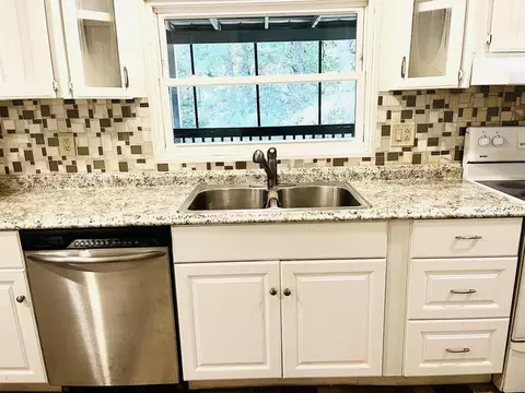 Kitchen - 471 Nottely River Rd, Murphy, NC 28906 photo 5 of 9